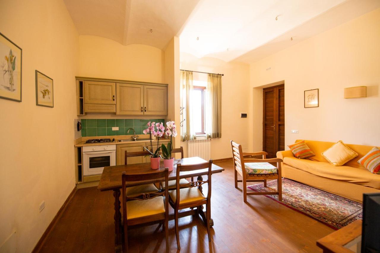 Agriturismo Lago Di Mezzano Valentano Luaran gambar
